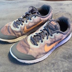 nike flex experience rn4 size 8.5